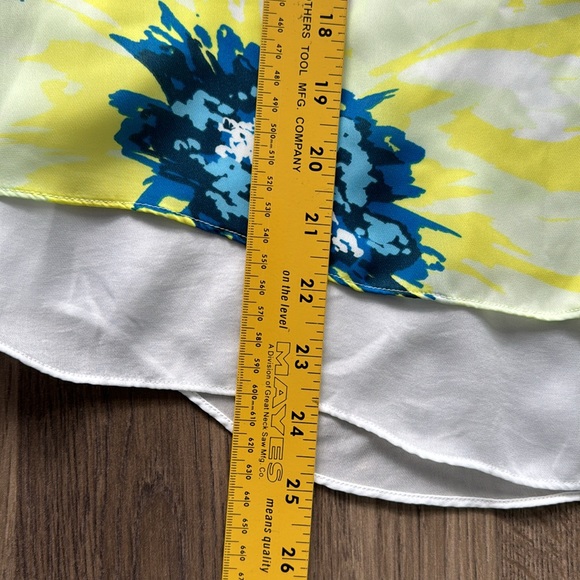 Guess Flowy Halter Tank Top in Sz Small - Picture 8 of 13